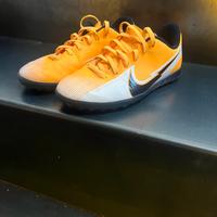 Scarpa calcetto Nike