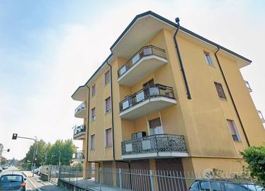 Ampio bilocale a Cornate d'Adda - cantina prvt