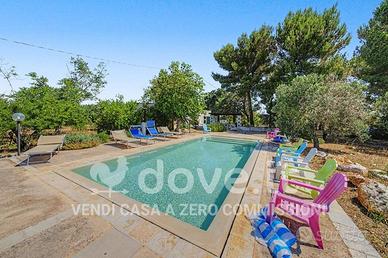 Villa di 112 m² con 3 locali e posto auto a Ostuni