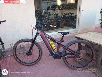 Cube stereo Hybrid 144