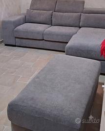Divano Melizzano 4 posti + pouf contenitore