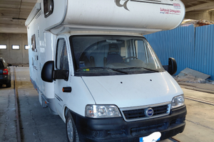 Camper Elnagh Marlin 64