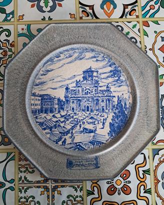 Piatto ornamentale in ceramica città di Carpi 