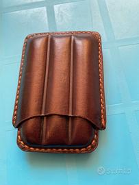 Portasigari si pelle