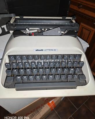 macchina da scrivere  OLIVETTI lettera 10