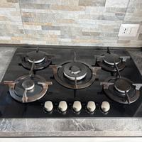 Piano cottura  a gas marca Candy 5 fuochi