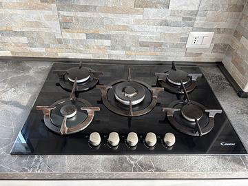 Piano cottura  a gas marca Candy 5 fuochi