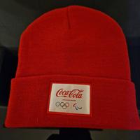 berretto coca cola milano cortina 2026