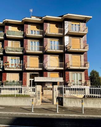 3 LOCALI A LEINÌ