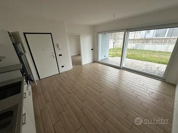 Tre locali con giardino e box doppio