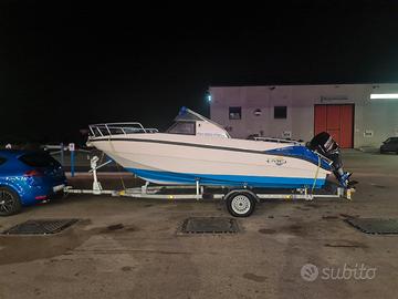 Barca semicabinata Rio onda 550 