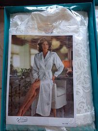 vestaglia tg 52 in raso e pizzo 