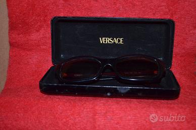 Occhiali da collezione Versace.