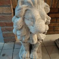 2 leoni in cemento 