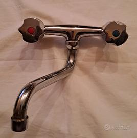Rubinetto da parete cucina