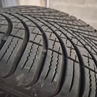 Gomme Debica  225 45 r17 