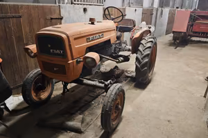 Trattore Fiat 215