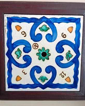 orologio da parete in ceramica e legno 