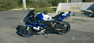 YAMAHA R1  2008