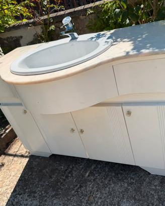 Lavabo in marmo