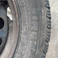 Gomme auto