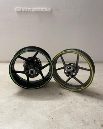 Coppia cerchi kawasaki zx6r dal 2009 al 2017