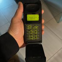 Motorola 8700 International