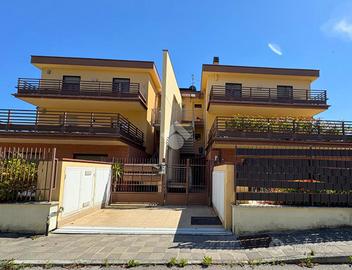 3 LOCALI A ANCONA