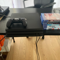 PlayStation 4 Pro 1TBConsole + controller+7 giochi