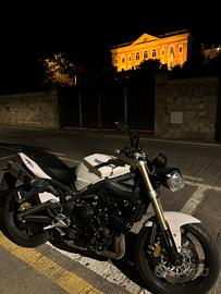 Triumph Street Triple 765 - Anno 2010