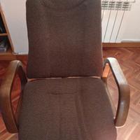 Sedia da ufficio girevole in legno marrone