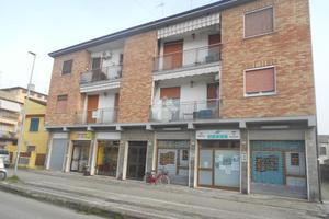 6 LOCALI A COMACCHIO