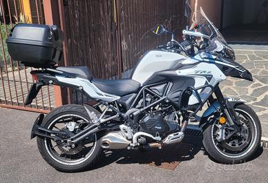 benelli trk 502 stradale 