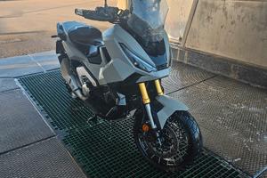 xadv 750 2025