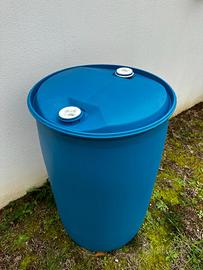 Fusto in plastica blu 220 lt