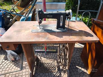 macchina da cucire necchi