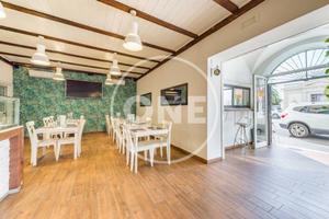 Attività / Licenza di 98 m² a Tivoli