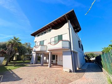 Bifamiliare intera a Basaldella