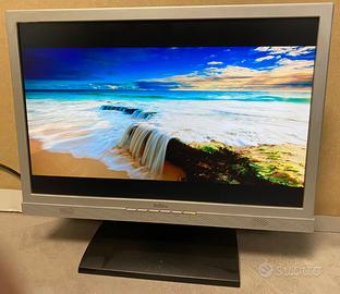 Monitor 22 pollici e materiale informatico
