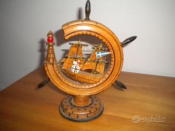 soprammobile in legno