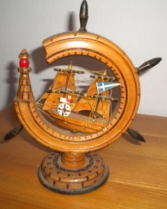 soprammobile in legno