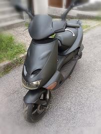 Aprilia sporter sr 150