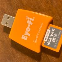 Scheda memoria SD Wi-Fi con lettore Wi-Fi portat