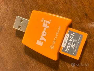 Scheda memoria SD Wi-Fi con lettore Wi-Fi portat