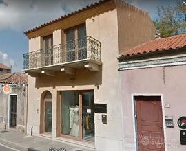 Olbia, stabile indipendente via D'Annunzio