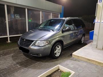 Chrysler Voyager 2.5 CRD, 7 posti (IN GARANZIA)