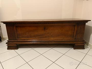 Cassapanca antica 1700 per trasloco