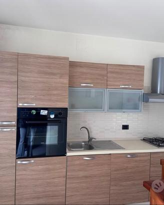 Cucina completa,forno,cappa e piano cottura Nuova