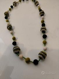 Collana in feltro 