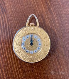 Collezionismo, ciondolo con orologio, anni’70